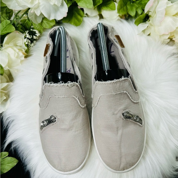 Blowfish Malibu Mariachi Slip On - Picture 5 of 10